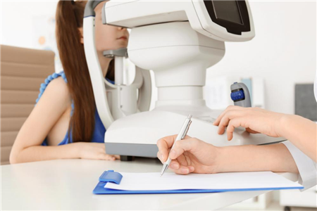高考,近视手术,优惠,摘镜,近视术前检查